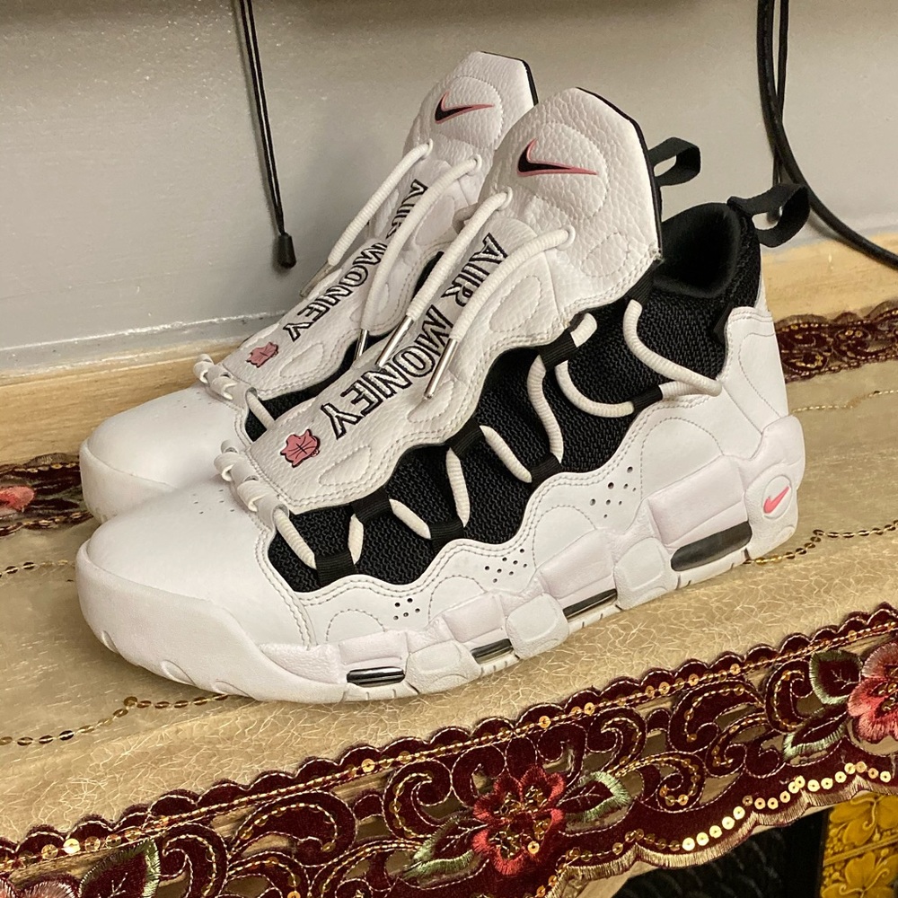 nike air more money